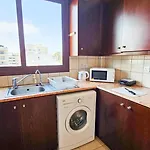 Apartment Sunlit Cozy Larnaca