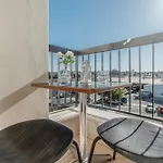 Apartment Sunlit Cozy Larnaca